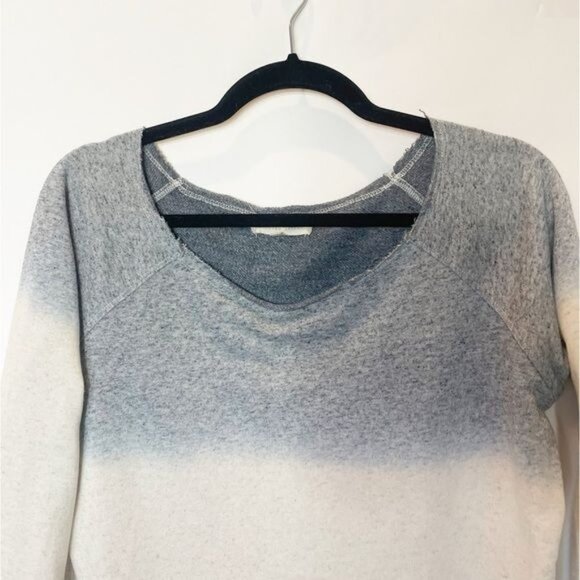 Gilded Intent Ombre Gray & White Sweatshirt Asymmetrical Hem Long Sleeves Womens - Picture 4 of 9